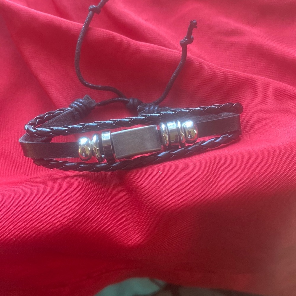 Bracelet